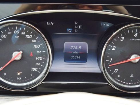 Used 2018 Mercedes-Benz E 400 4MATIC Cabriolet w/ Premium 2 Package (Q02) image 26