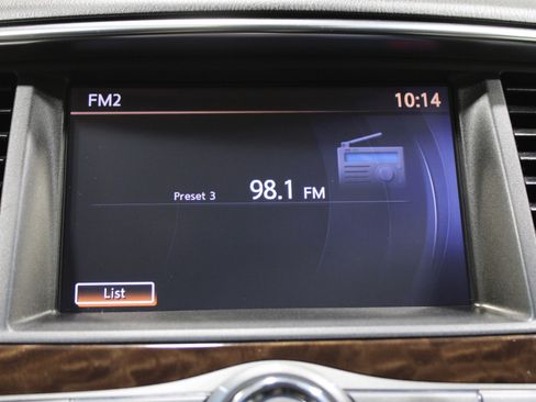 Used 2017 Nissan Armada Platinum image 14