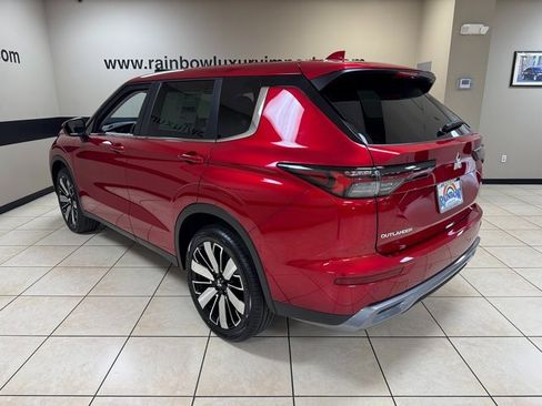 New 2026 Mitsubishi Outlander SE image 4