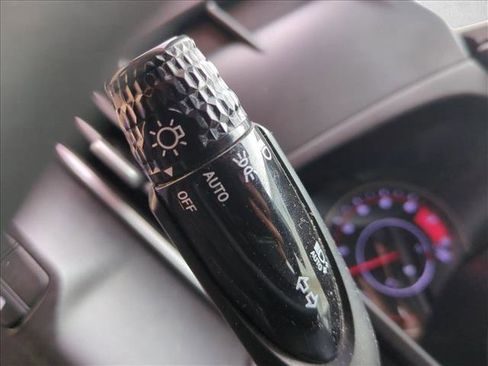 Used 2022 Hyundai Elantra SEL FWD image 12