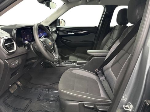 Used 2024 Chevrolet TrailBlazer LS w/ LS Confidence Package image 13