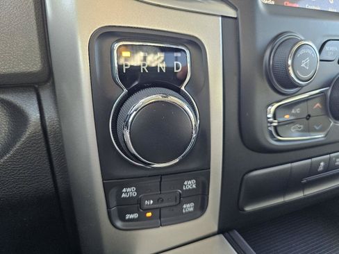 Used 2019 RAM 1500 Big Horn AWD/4WD image 49