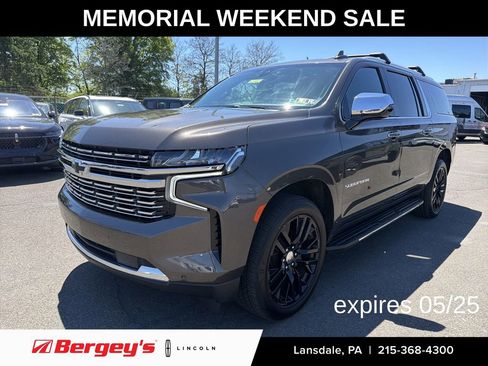 Used 2021 Chevrolet Suburban Premier AWD/4WD image 1