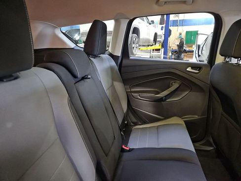 Used 2016 Ford Escape SE image 24