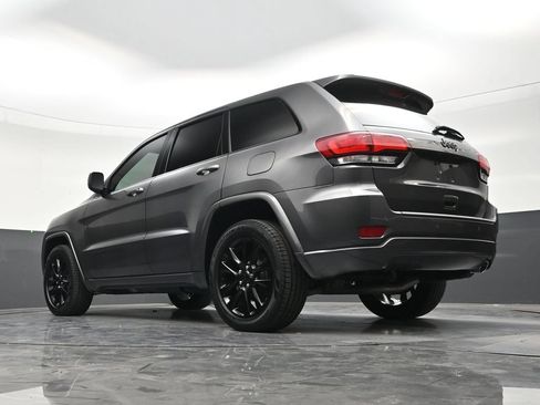 Used 2019 Jeep Grand Cherokee Altitude RWD image 22