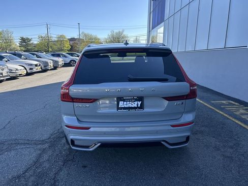 Certified 2024 Volvo XC60 B5 Plus w/ Climate Package AWD/4WD image 7