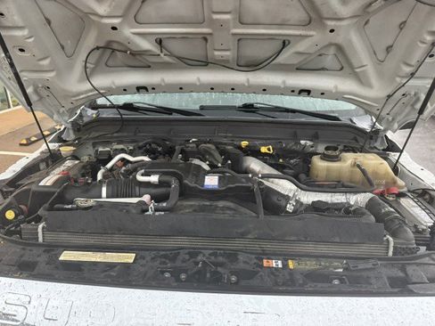 Used 2016 Ford F550 4x4 Crew Cab Super Duty image 19