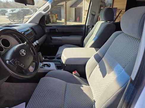 Used 2010 Toyota Tundra Grade image 17