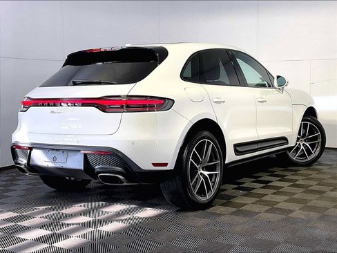 Used 2024 Porsche Macan AWD/4WD image 7