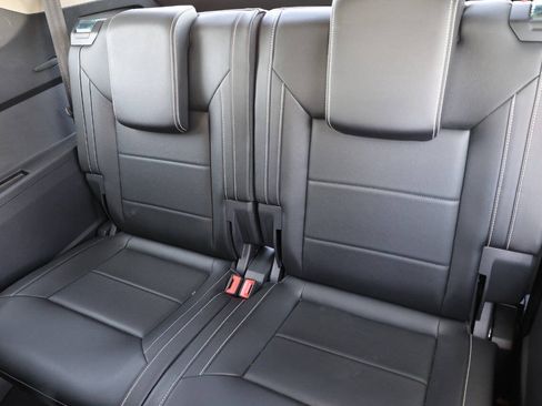 Used 2022 Volkswagen Atlas SE AWD/4WD image 17