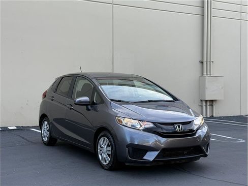 Used 2016 Honda Fit LX image 4
