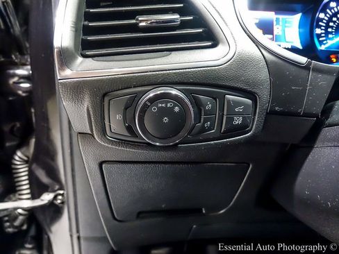 Used 2019 Ford Edge Titanium w/ Equipment Group 301A image 28