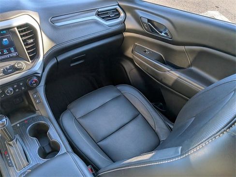 Used 2018 GMC Acadia SLT image 19