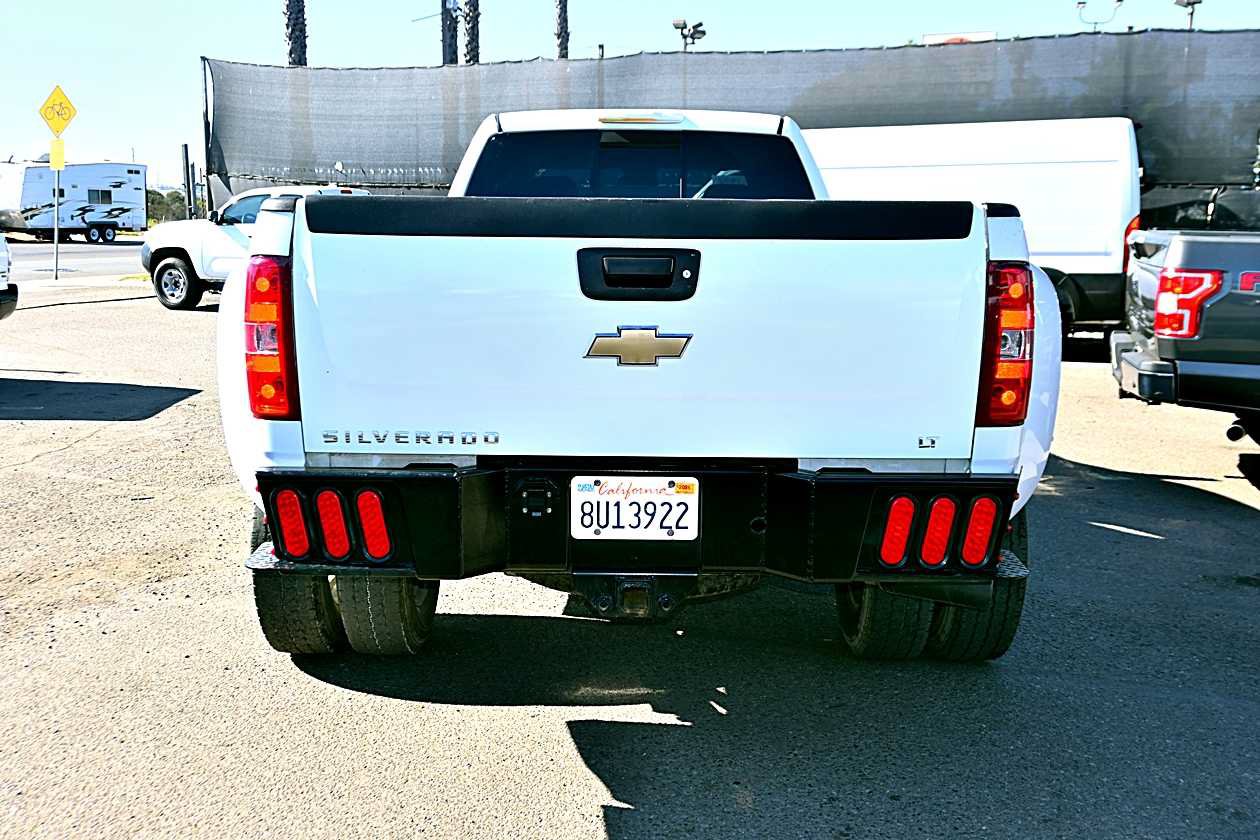 Used 2008 Chevrolet Silverado 3500 LT w/ EZ-Lift Tailgate Package RWD image 6