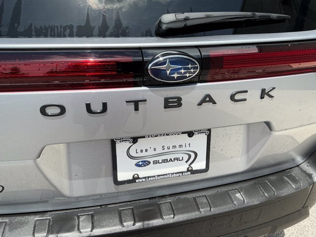 New 2026 Subaru Outback Limited AWD/4WD image 4