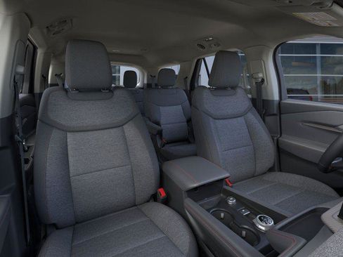 Used 2026 Ford Explorer Active AWD/4WD image 10