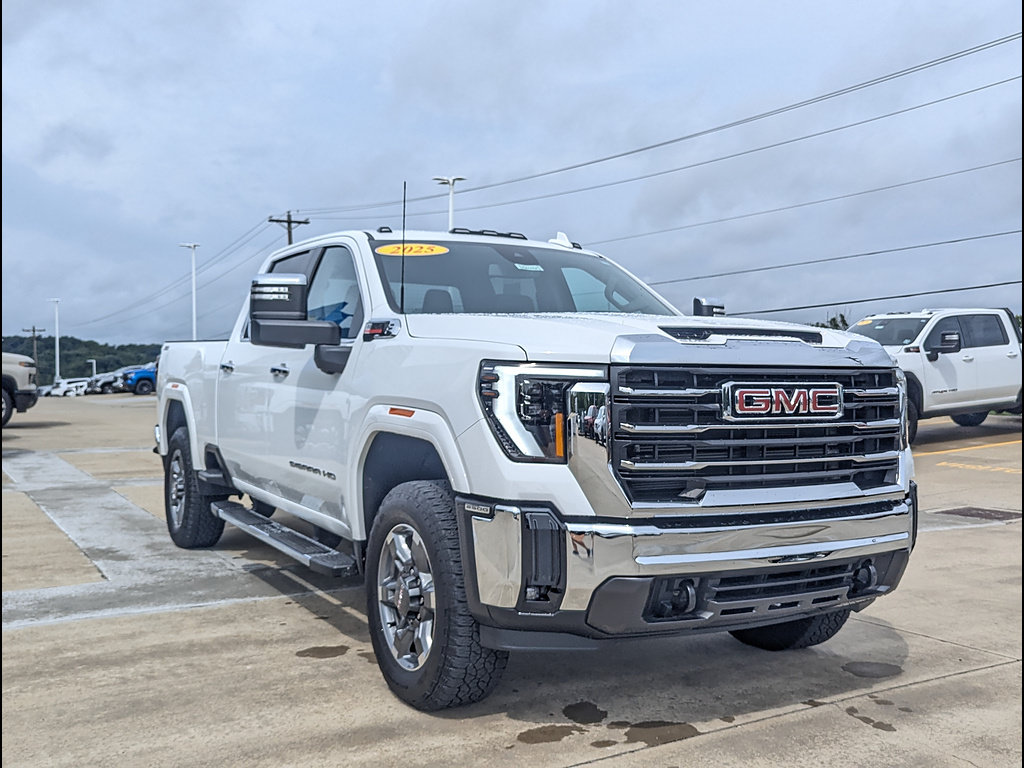 Used 2025 GMC Sierra 2500 SLT AWD/4WD image 5