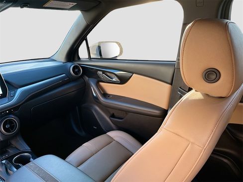 Used 2024 Chevrolet Blazer Premier w/ Driver Confidence II Package image 24
