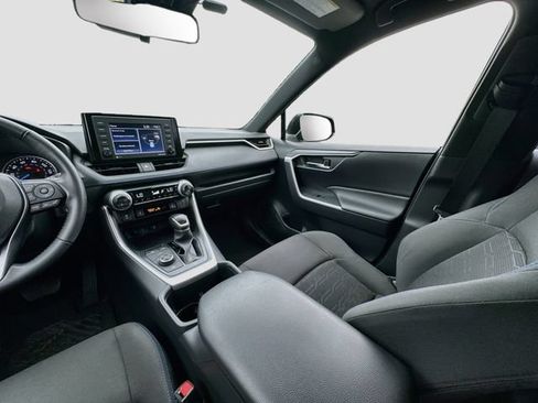 Used 2022 Toyota RAV4 SE w/ Convenience Package AWD/4WD image 23