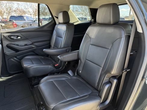 Used 2020 Chevrolet Traverse RS w/ LPO, Floor Liner Package image 31