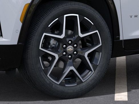 New 2026 Chevrolet Traverse High Country FWD image 9