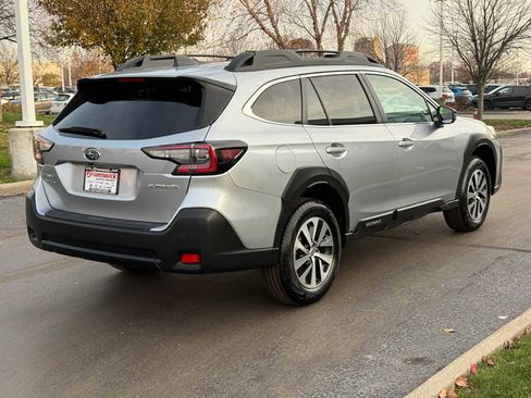 Certified 2025 Subaru Outback Premium w/ Popular Package #1A image 4