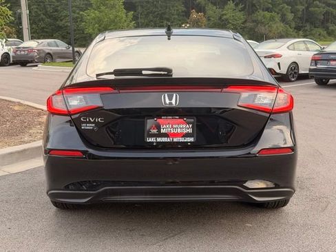 Used 2024 Honda Civic EX-L image 10