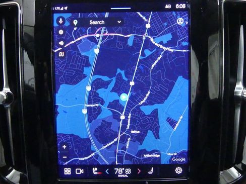 Used 2023 Volvo XC60 B5 Plus w/ Climate Package image 9