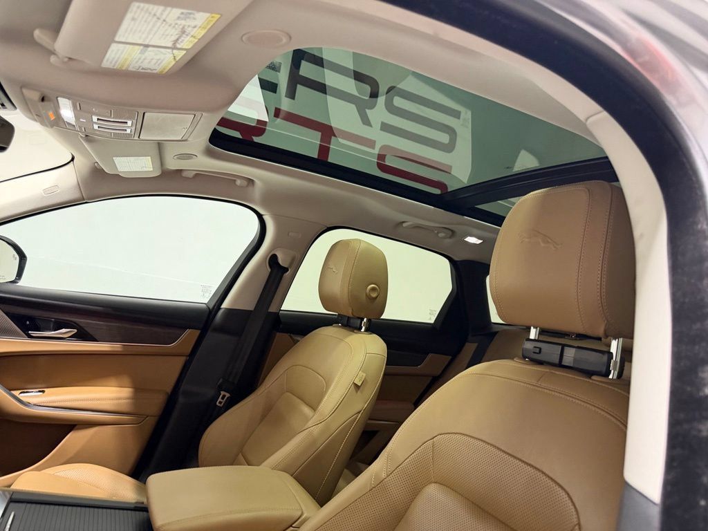 Used 2021 Jaguar F-PACE S AWD/4WD image 29