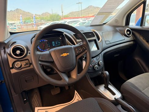 Used 2015 Chevrolet Trax LS FWD image 12