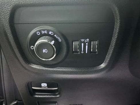 Used 2021 Jeep Grand Cherokee L Limited AWD/4WD image 29