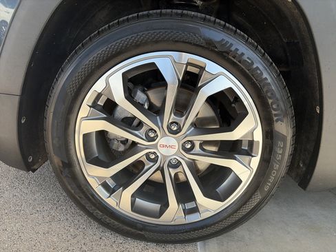 Used 2019 GMC Terrain SLT w/ Preferred Package AWD/4WD image 8