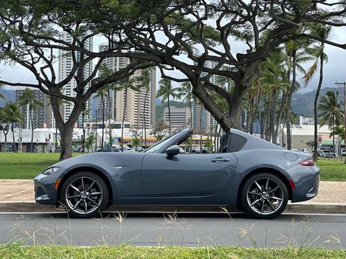 Used 2020 MAZDA MX-5 Miata RF Grand Touring image 2