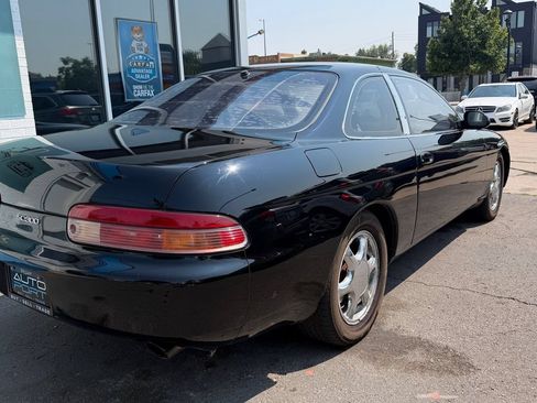Used 1995 Lexus SC 300 Coupe RWD image 2