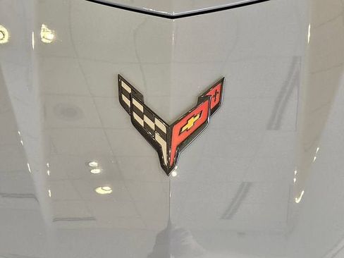 Used 2025 Chevrolet Corvette Stingray Preferred Cpe w/ Battery Protection Package RWD image 8