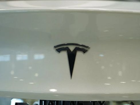 Used 2021 Tesla Model 3 Standard Range Plus RWD image 17