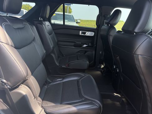 Used 2024 Ford Explorer ST w/ Equipment Group 401A AWD/4WD image 23