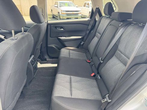 Used 2025 Nissan Rogue SV FWD image 18