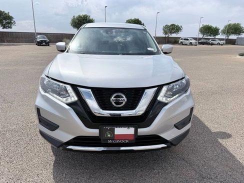 Used 2020 Nissan Rogue S FWD image 3