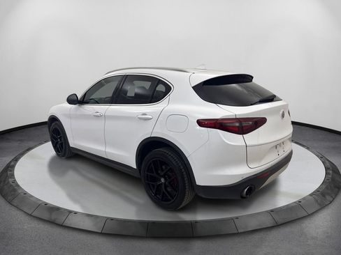 Used 2019 Alfa Romeo Stelvio RWD image 7