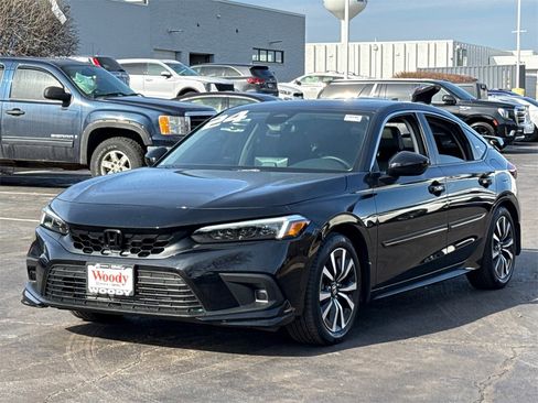 Used 2024 Honda Civic EX-L image 4