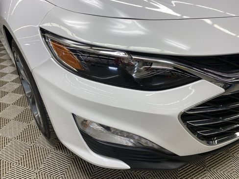 Used 2024 Chevrolet Malibu LT image 3