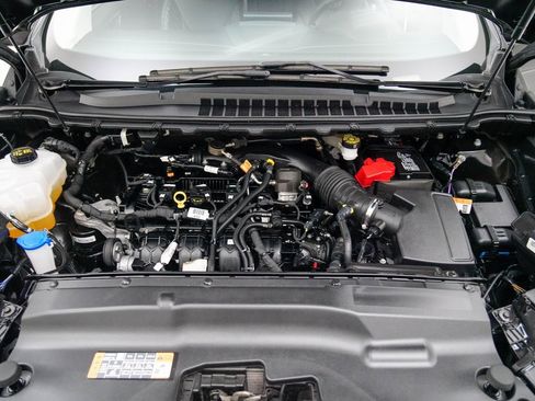 Used 2024 Ford Edge Titanium image 13