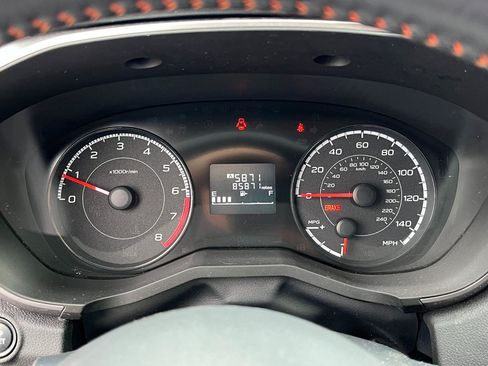 Used 2018 Subaru Crosstrek 2.0i Premium AWD/4WD image 31