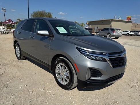 Used 2024 Chevrolet Equinox LT image 8