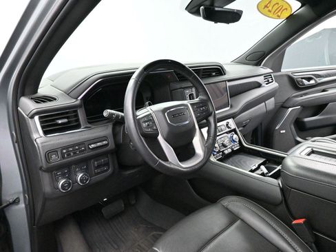Used 2024 GMC Yukon Denali w/ Denali Reserve Package image 19