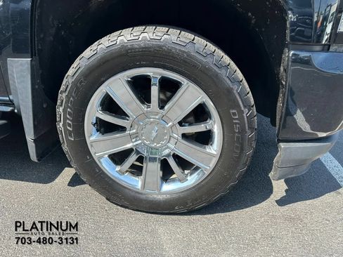 Used 2017 Chevrolet Silverado 1500 High Country AWD/4WD image 25