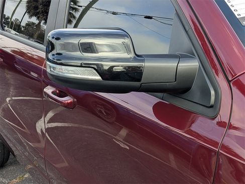 Used 2022 RAM 1500 Limited image 9