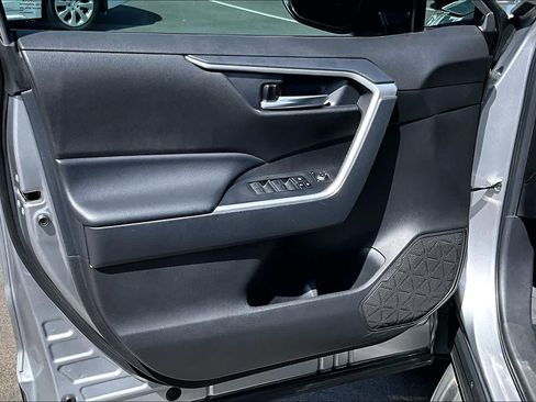 Used 2024 Toyota RAV4 XLE Premium FWD image 37