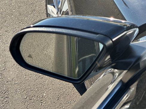 Used 2018 Mercedes-Benz C 300 Sedan image 9